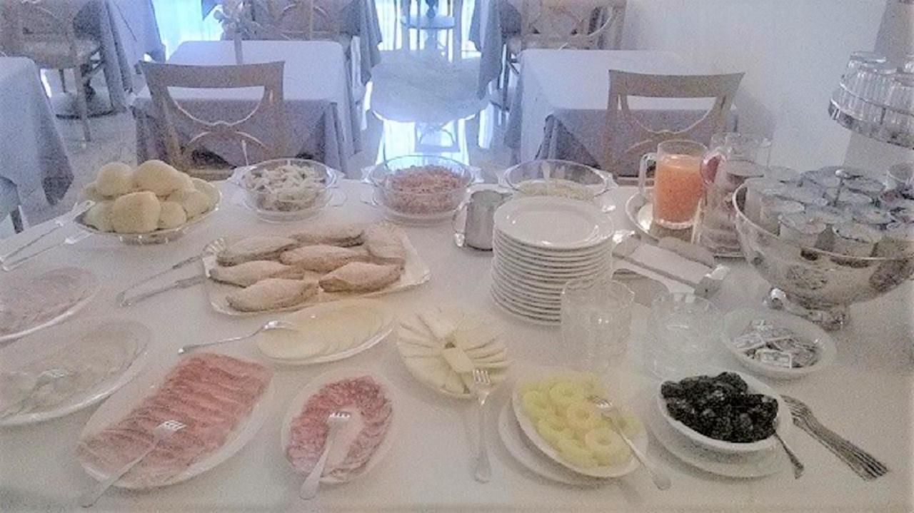 Hotel Feluca 3*